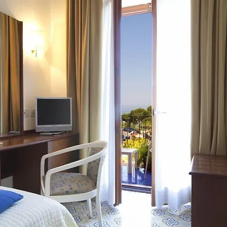 Tirrenia Hotel