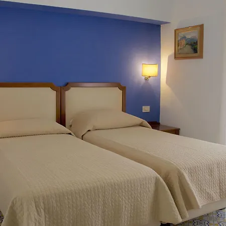 Tirrenia 3* Sorrento
