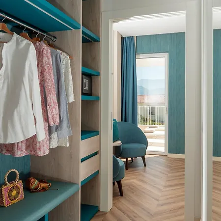 Tirrenia Hotel Península Sorrentina
