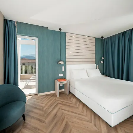 Tirrenia Отель 4*