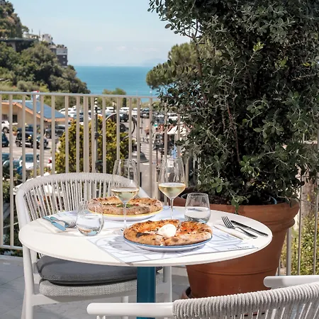 Tirrenia Hotel Península Sorrentina