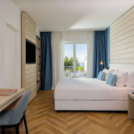 Hotel Tirrenia Península Sorrentina