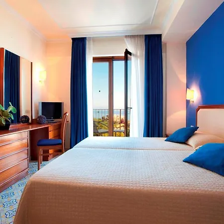 Tirrenia 3* Sorrento