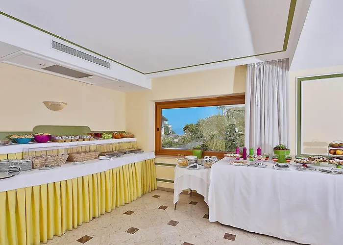 Tirrenia 4* 소렌토